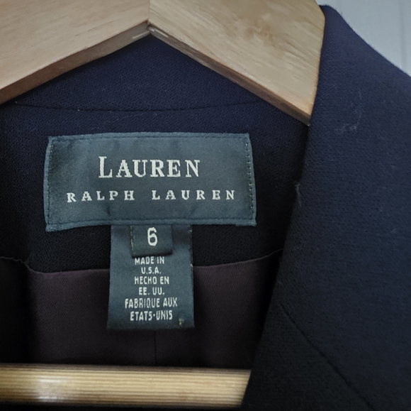 Lauren Ralph Lauren Vintage Navy Blue Blazer with Crest & Gold Buttons Size 6 - Picture 9 of 10